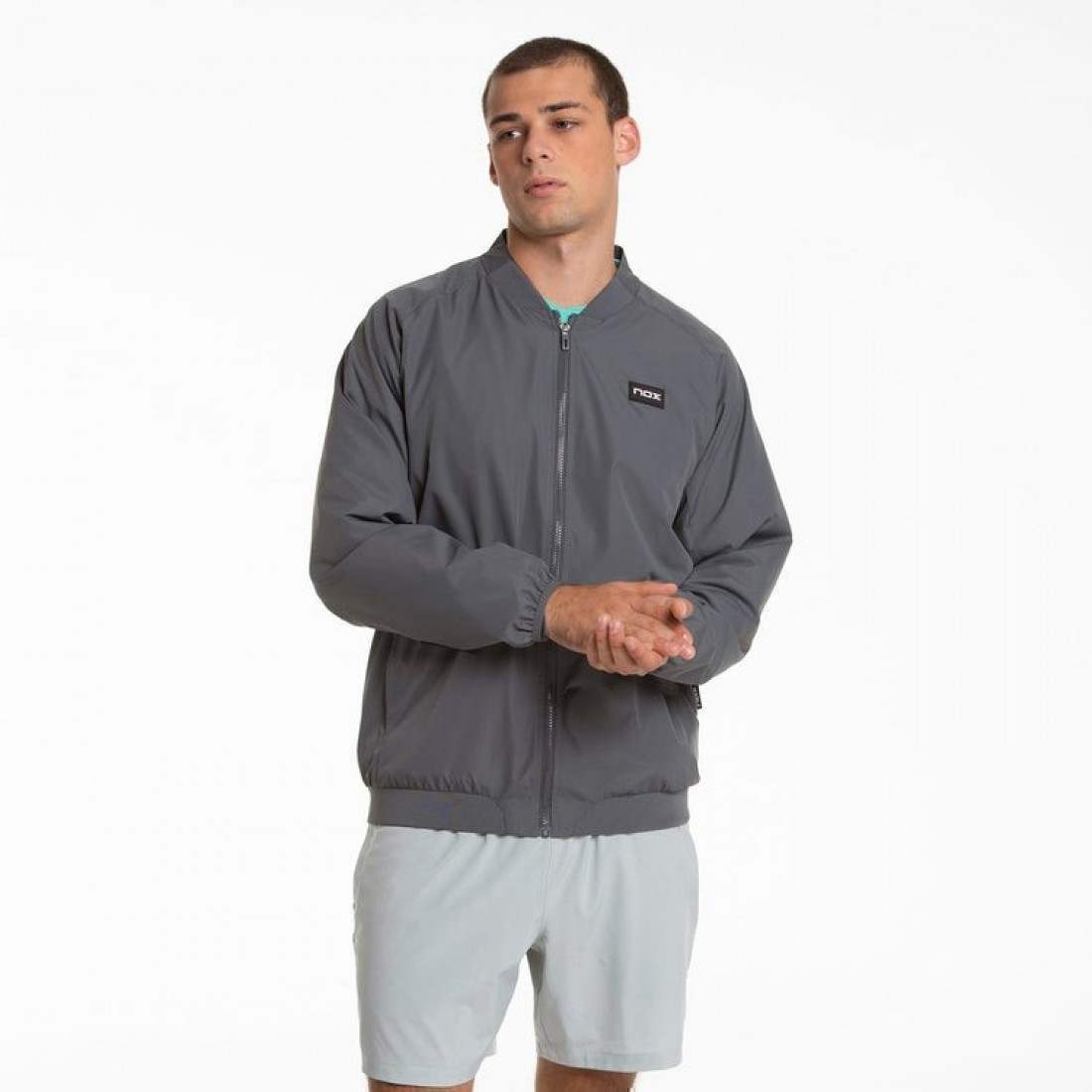 Cortavientos Nox Pro Gris Oscuro